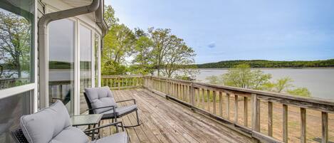 House (4 Bedrooms) | Front of property