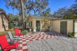 Exterior - Palm Harbor Vacation Rental, Walk to Crystal Beach (Crystal Beach)