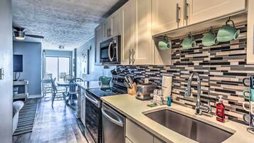 公寓 (2 Bedrooms) | 私人廚房 | 微波爐、烤箱、爐台、洗碗機