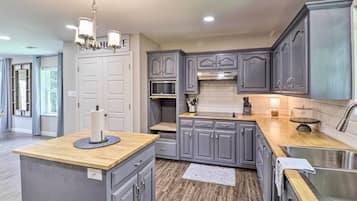 บ้านพัก (4 Bedrooms) | ภายใน