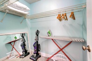 Interior - Walkable Panama City Beach Condo w/ Pool Access! (Panama City Beach)