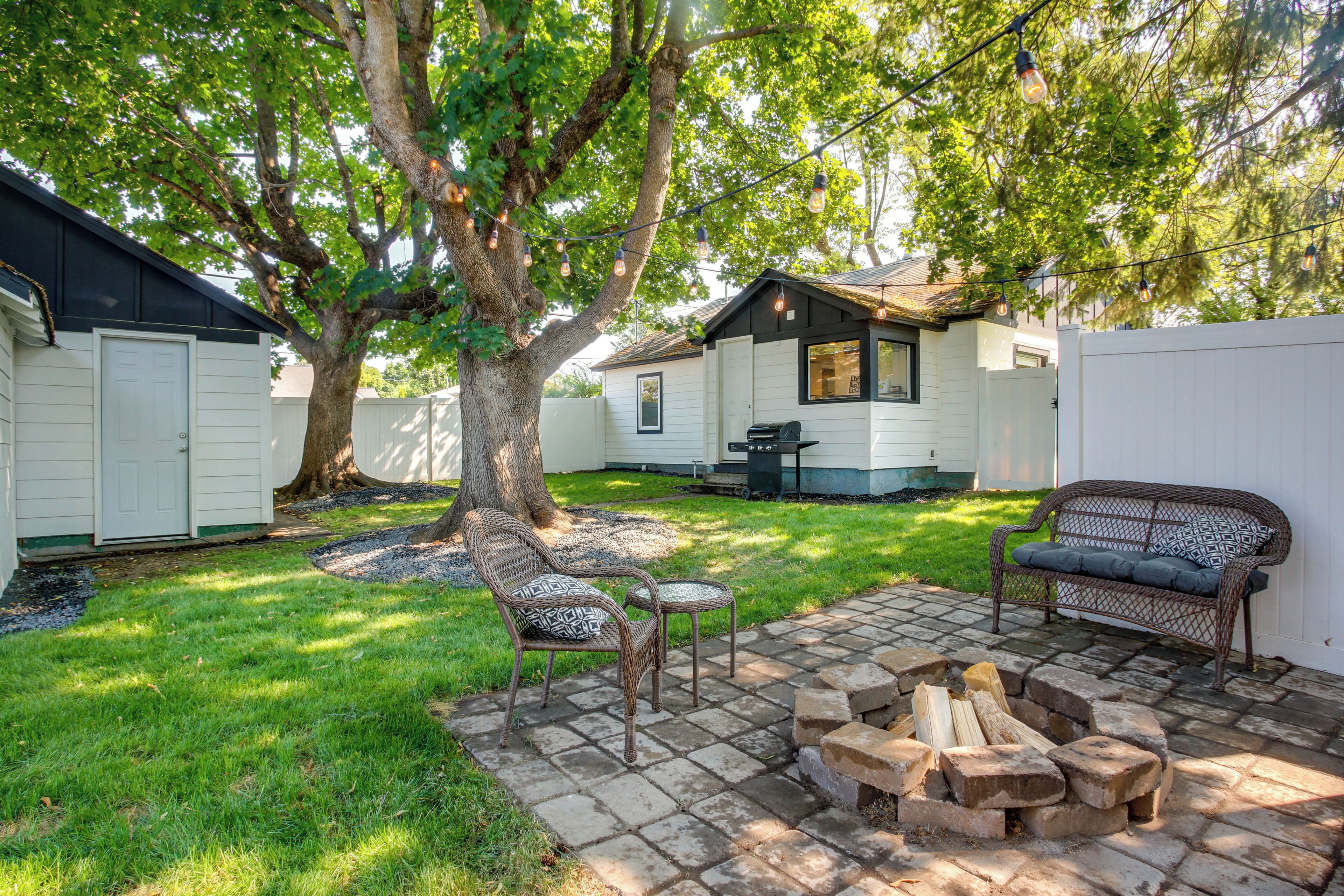 House (2 Bedrooms) | Front of property
