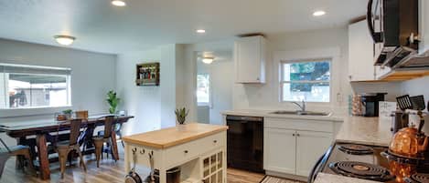 House (2 Bedrooms) | Interior