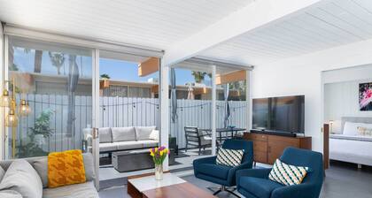 Modern Bungalow in Historic Ocotillo Lodge!