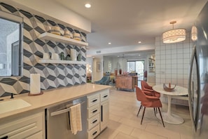 Interior - Chic Palm Springs Gem w/ Patio + Pool Access! (Palm Springs)