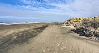 Sanderling Sea Cottages, Unit 9 With Ocean Views!