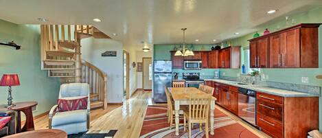 Cottage (2 Bedrooms) | Interior