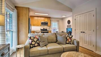 Apartment (1 Bedroom) | Interior