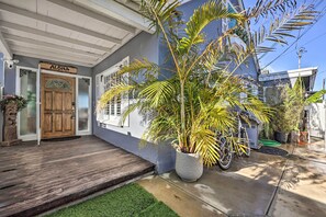 House (1 Bedroom) | Interior - Walk to Ventura Beach: Comfy Home w/ Ocean Views (Ventura)