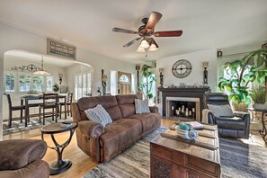 House (1 Bedroom) | Interior - Walk to Ventura Beach: Comfy Home w/ Ocean Views (Ventura)