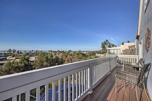 Walk to Ventura Beach: Comfy Home w/ Ocean Views
