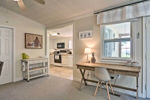 House (4 Bedrooms) | Interior - 'isle Have Another' - 1 Block to Colonial Beach! (Colonial Beach)