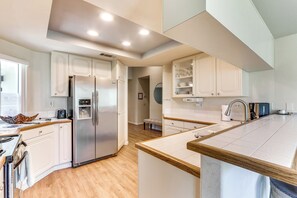 Interior - Golfer's Paradise: Gem w/ Hot Tub in La Quinta (La Quinta)