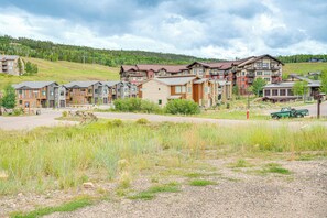 Apartment (2 Bedrooms) | Interior - Steps to Conquest Ski Lift: Granby Home w/ Grill (Granby)