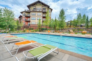 Apartment (2 Bedrooms) | Interior - Steps to Conquest Ski Lift: Granby Home w/ Grill (Granby)