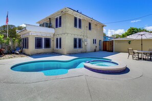 Interior - Corpus Christi Home w/ Pool & Hot Tub: Walk to Bay (Corpus Christi)