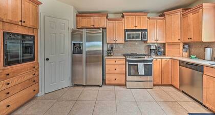 Oceanside Retreat w/ Balcony - Walk to Beach!