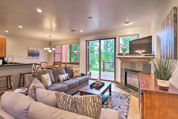 Apartment (3 Bedrooms) | Interior - Private Hot Tub: Family Townhome in Breckenridge (Breckenridge)
