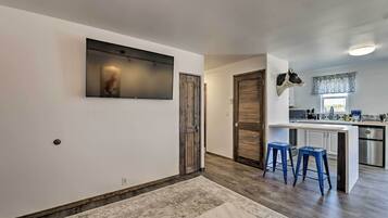 Cottage (2 Bedrooms) | Intérieur