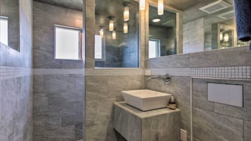 Cottage (2 Bedrooms) | Interior