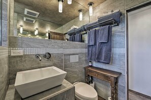 Cottage (2 Bedrooms) | Interior