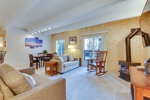 Apartment (1 Bedroom) | Interior - Breckenridge Condo w/ Spa Access: Walk to Ski Lift (Breckenridge)