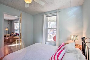 House (2 Bedrooms) | Interior