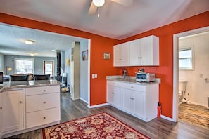 House (2 Bedrooms) | Interior