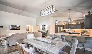 House (3 Bedrooms) | Interior - Northwest Sunriver Getaway w/ Community Amenities! (Bend)