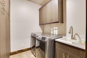 Apartamento (4 Bedrooms) | Parte interna