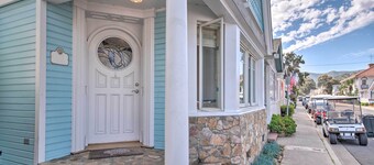 Catalina Island Home: Walk to Main Street Beach!