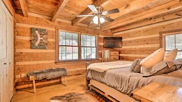 House (4 Bedrooms) | Interior