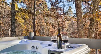 Luxe Dog-friendly Cabin w/ Hot Tub & Game Room