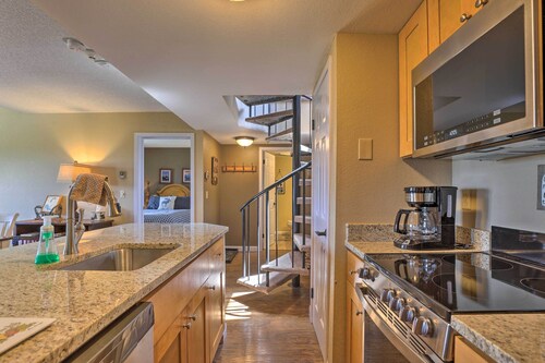 Walk to Ski Lift: Mtn-view Granby Ranch Condo
