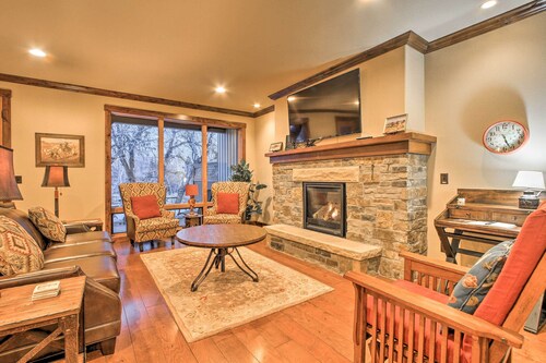 Red Lodge Townhome w/ Private Hot Tub & Mtn Views!