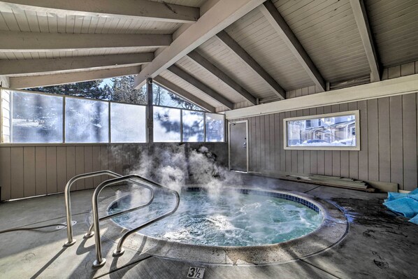 Apartment (3 Bedrooms) | Interior - Epic Mammoth Lakes Getaway w/ Shared Pool, Hot Tub (Mammoth Lakes)
