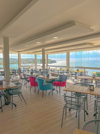 Restaurant. Mercan Otel