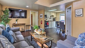 TV, fireplace - Cozy Cabin w/ Deck - Near Lake Arrowhead! (Cedarpines Park)