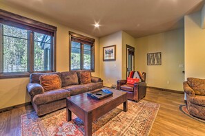 Apartment (3 Bedrooms) | Interior - Central Mammoth Lakes Townhome ~ 1 Mi to Slopes (Mammoth Lakes)