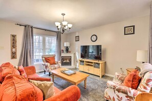 House (3 Bedrooms) | Front of property