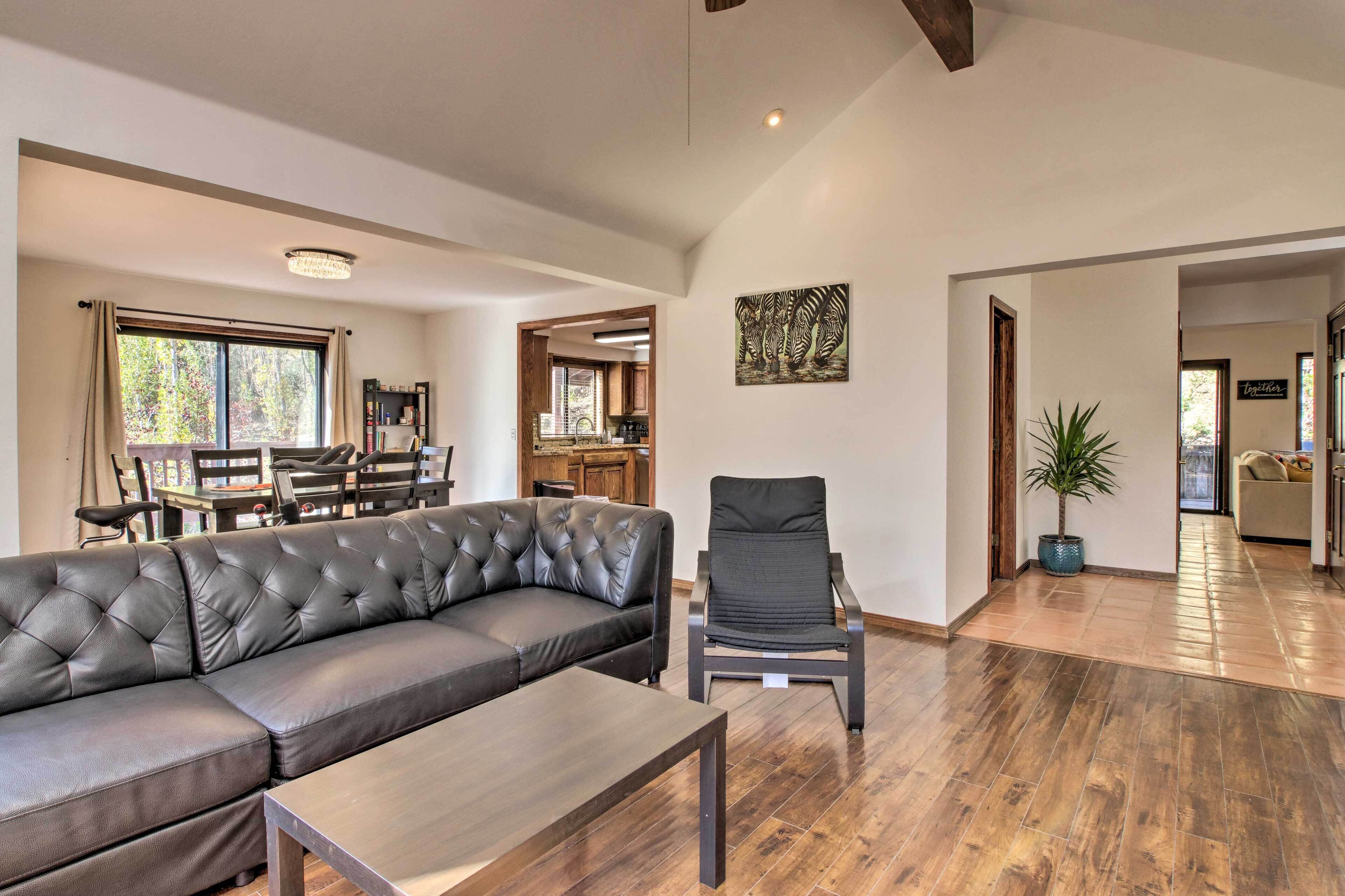 TV, fireplace, video-game console, books