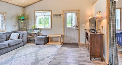 Secluded Kenai Peninsula Cottage in Ninilchik