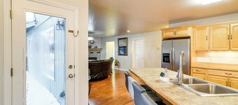 Anchorage Home ~ 8 Mi to Downtown!