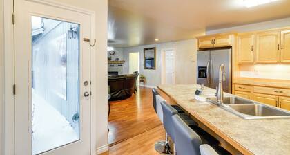 Anchorage Home ~ 8 Mi to Downtown!