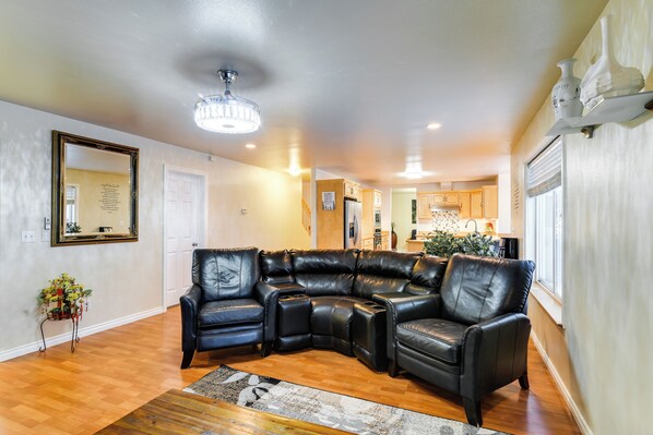 House (4 Bedrooms) | Interior - Anchorage Home ~ 8 Mi to Downtown! (Anchorage)