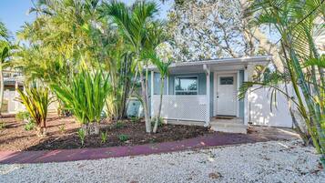 Apartment (2 Bedrooms) | Exterior