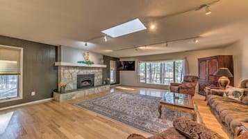 Cottage (2 Bedrooms) | Interior