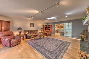 Cottage (2 Bedrooms) | Interior