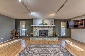 Cottage (2 Bedrooms) | Interior