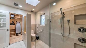 Cottage (2 Bedrooms) | Interior